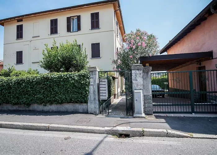 Rosa Charme Комо